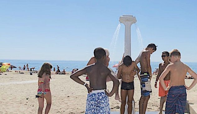 SANS DOUCHES – Les plages des Landes économisent l’eau
